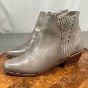 dingo Boots Womens 7.5 D Western Gray Leather Pointed Toe Heel Bootie Snakeskin